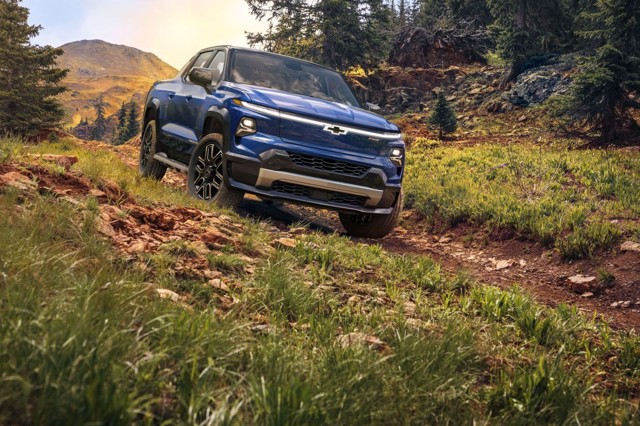 Chevrolet Silverado photo 23
