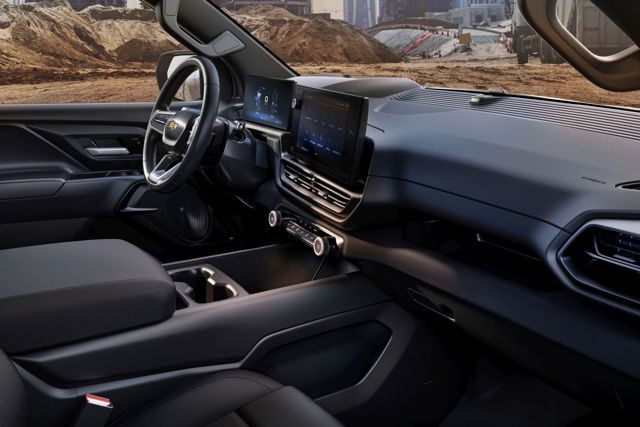 Chevrolet Silverado photo 23