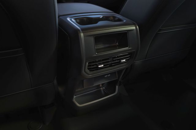 Chevrolet Silverado photo 25