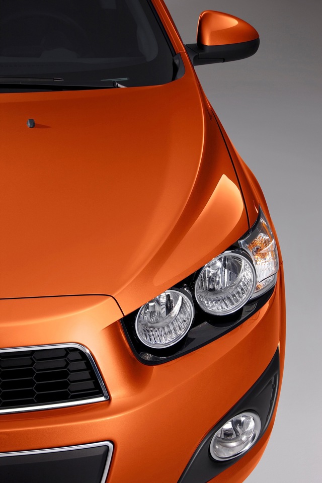 Chevrolet Sonic Hatchback photo 10
