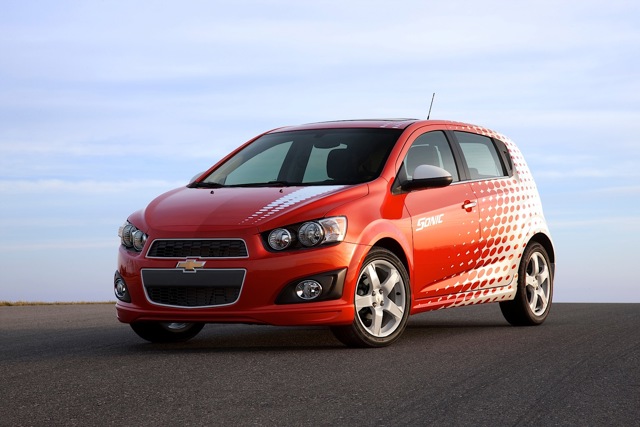 Chevrolet Sonic Hatchback photo 11