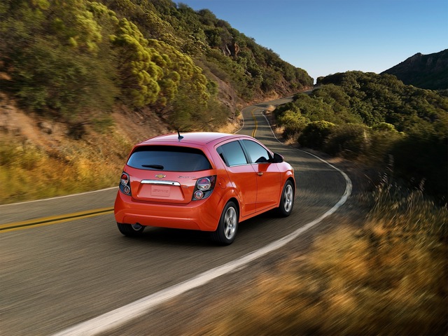 Chevrolet Sonic Hatchback photo 27