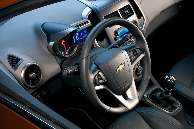 Chevrolet Sonic Hatchback photo 33