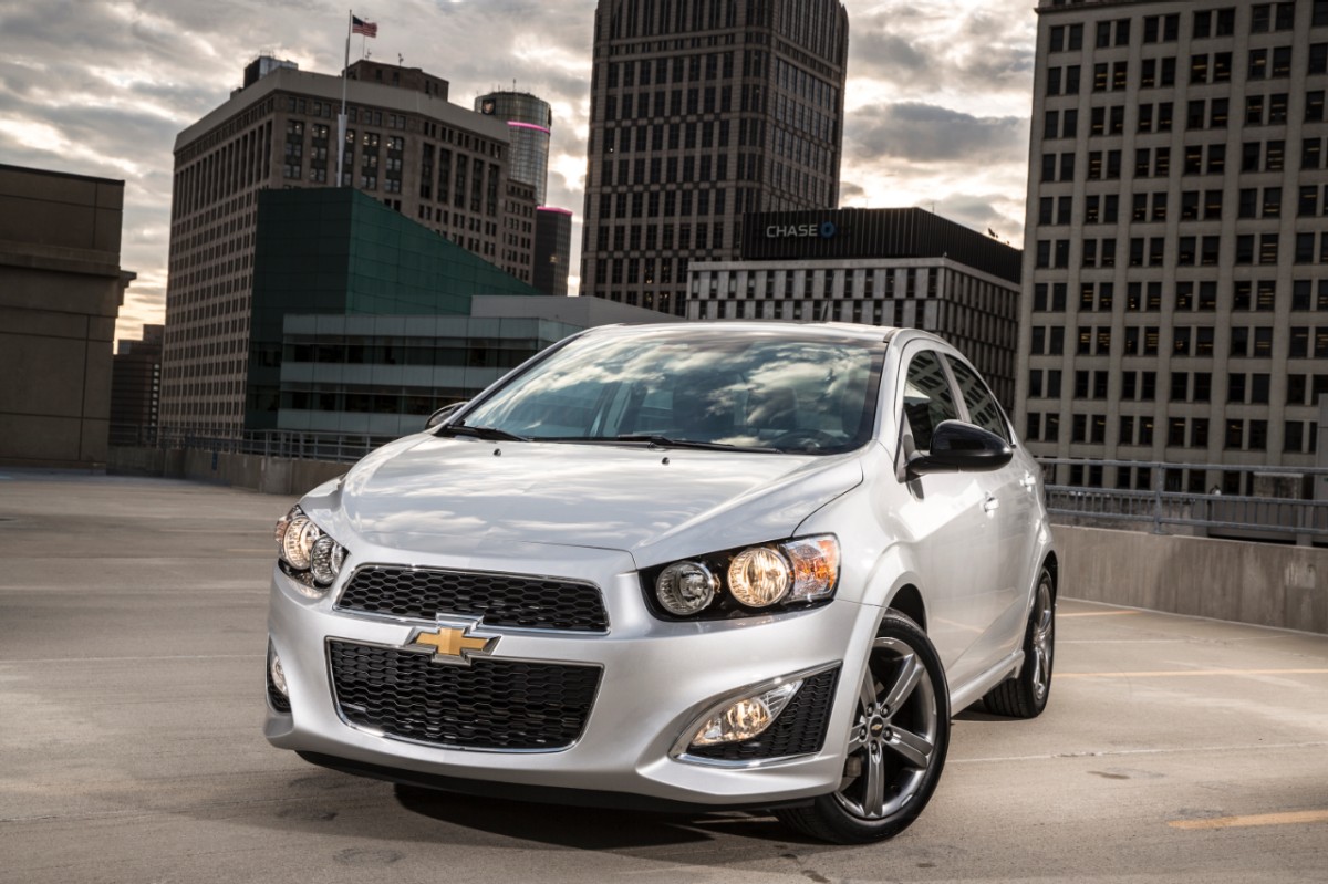 Chevrolet Sonic Rs photo 9