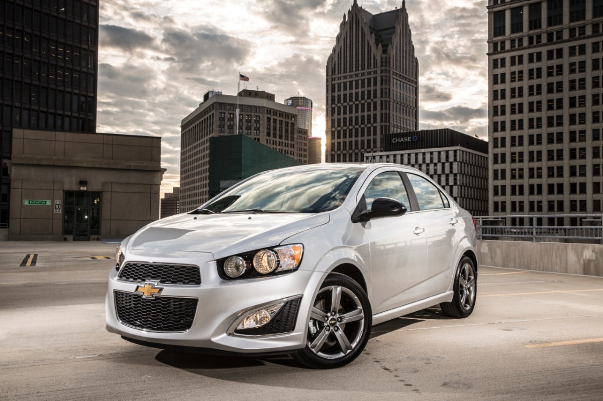 Chevrolet Sonic Rs photo 10