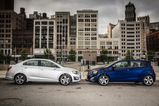 Chevrolet Sonic Rs photo 11