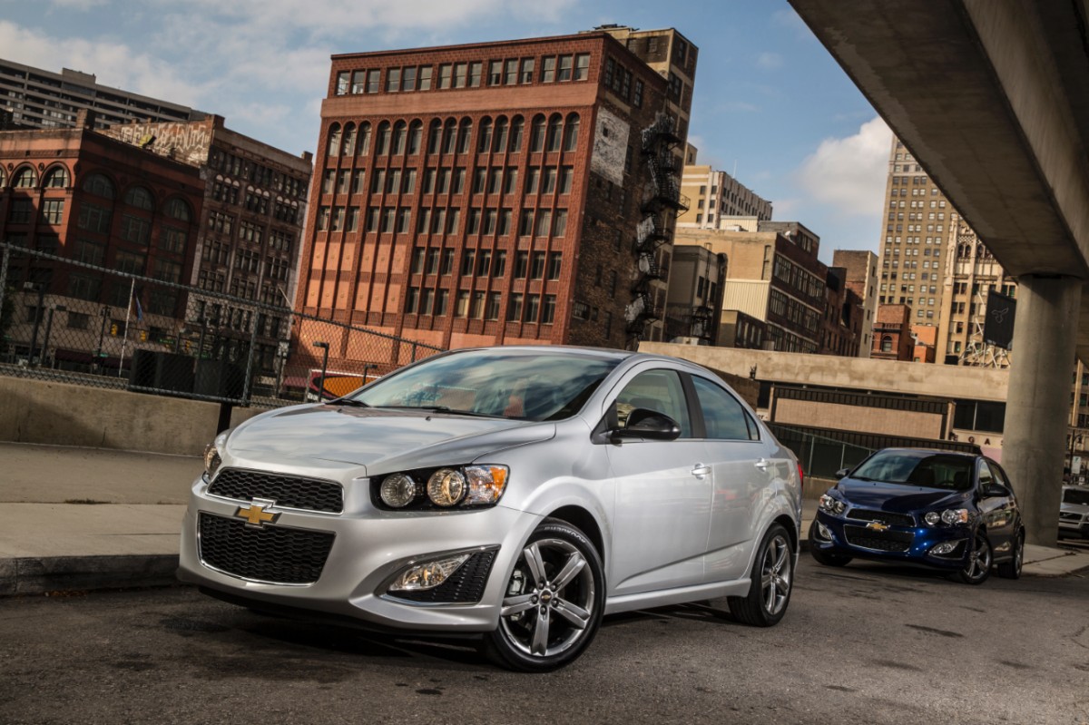 Chevrolet Sonic Rs photo 12