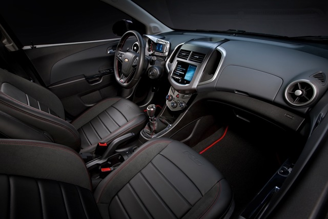 Chevrolet Sonic Rs photo 16