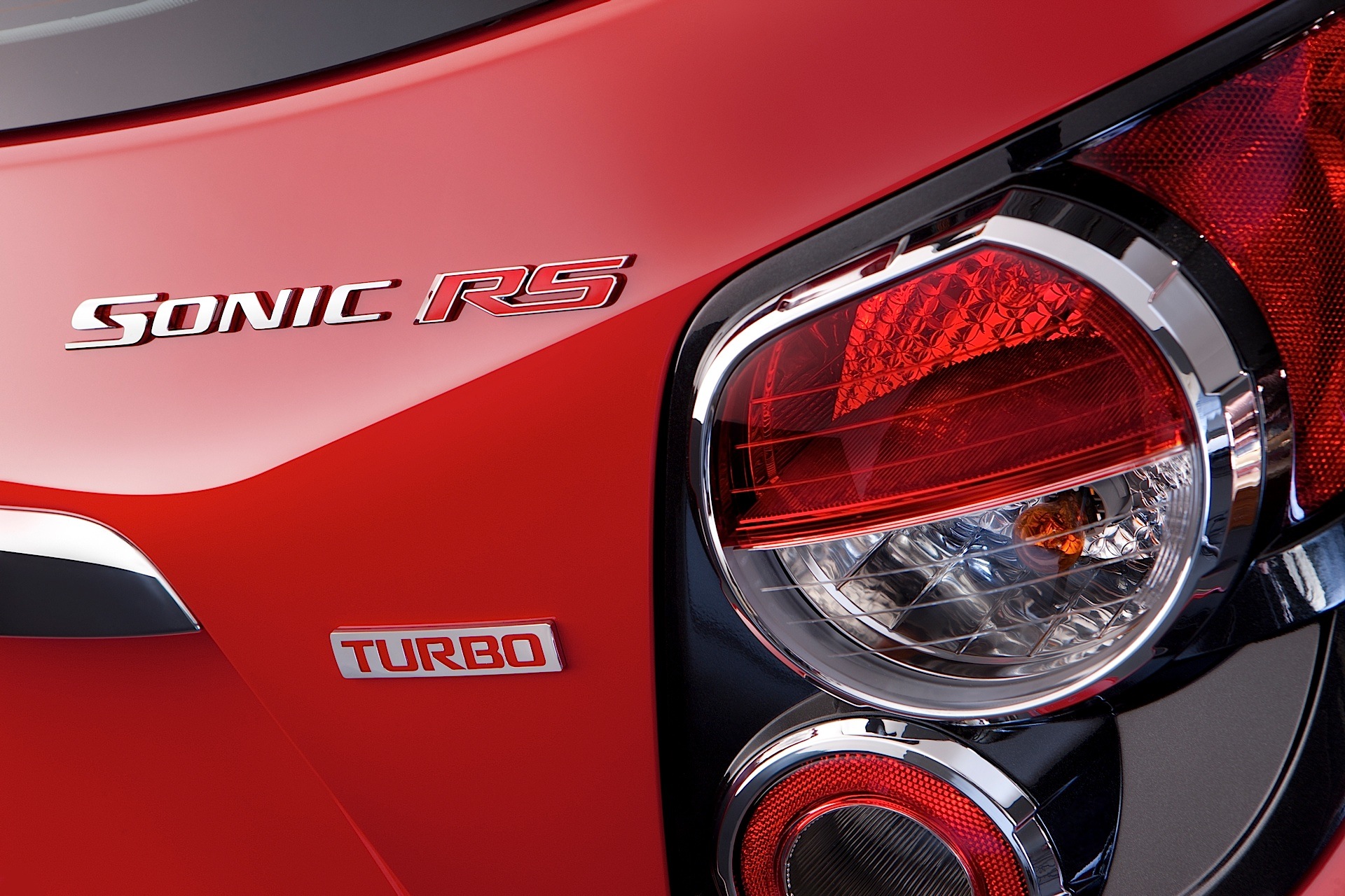 Chevrolet Sonic Rs photo 3