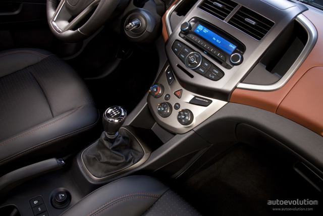 Chevrolet Sonic Sedan photo 10