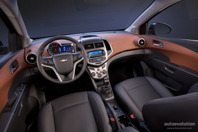 Chevrolet Sonic Sedan photo 11
