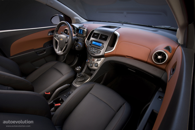 Chevrolet Sonic Sedan photo 12