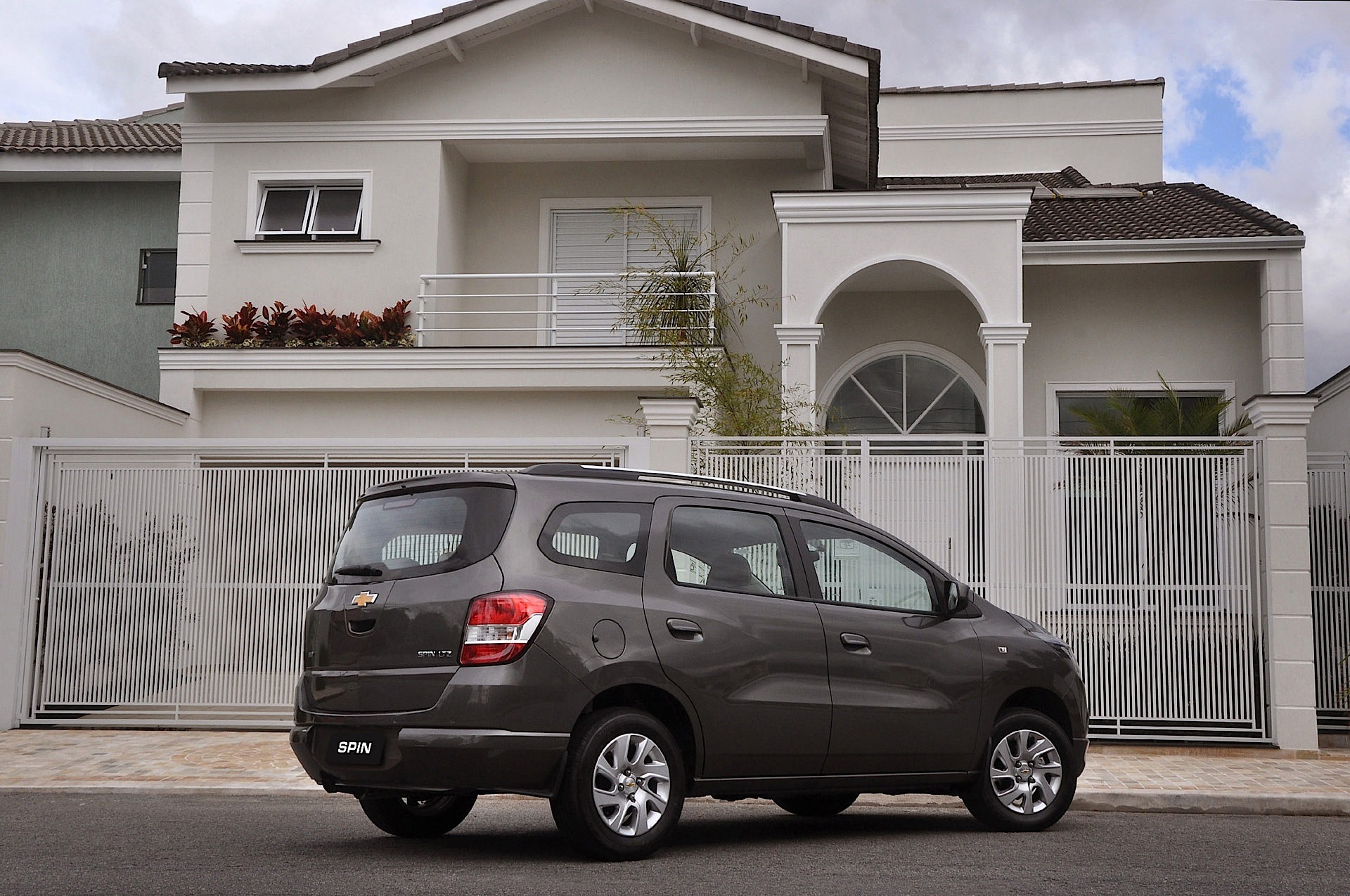 Chevrolet Spin photo 6