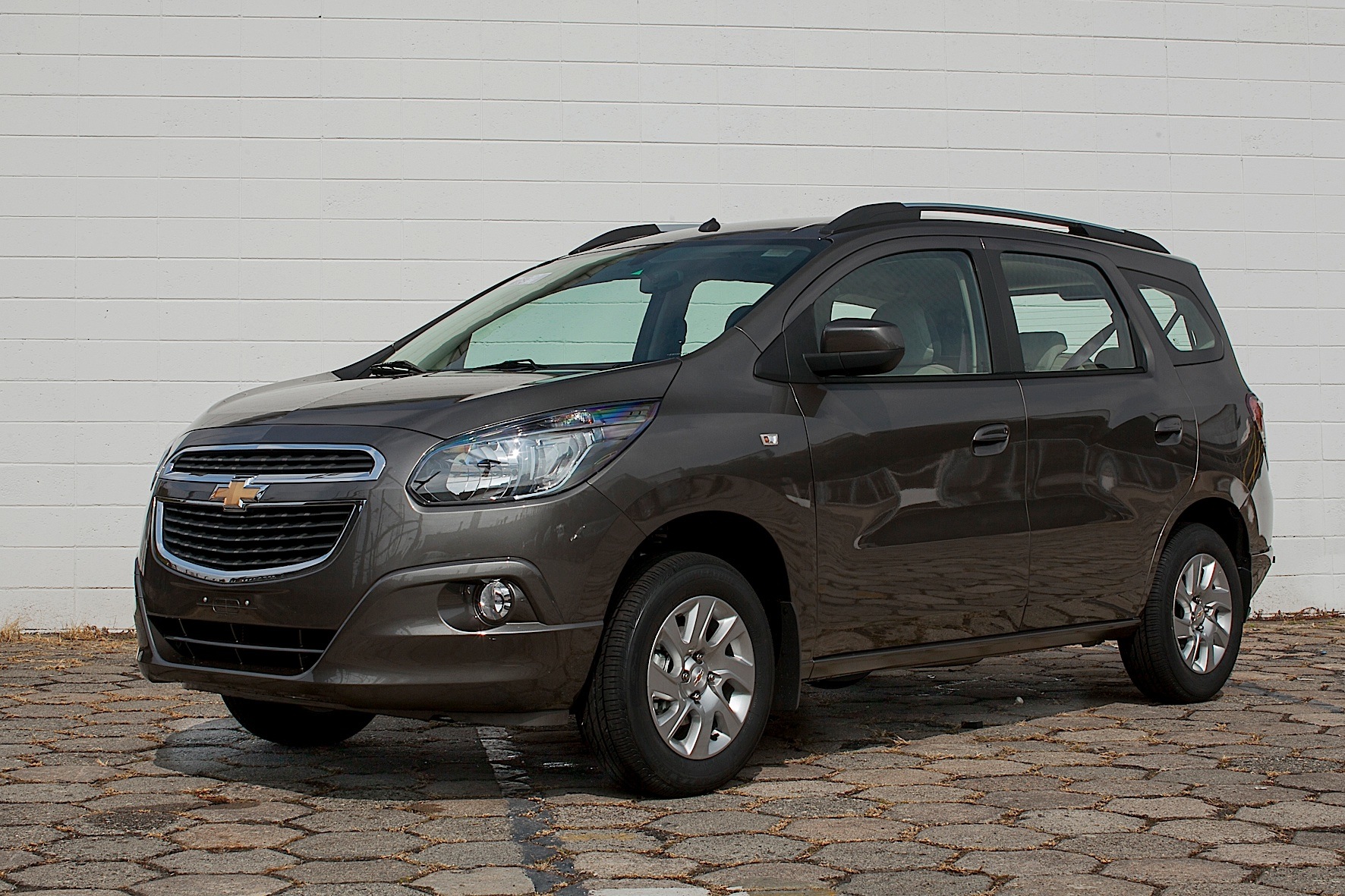 Chevrolet Spin photo 9