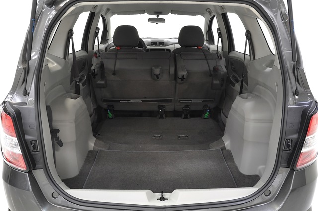 Chevrolet Spin photo 26