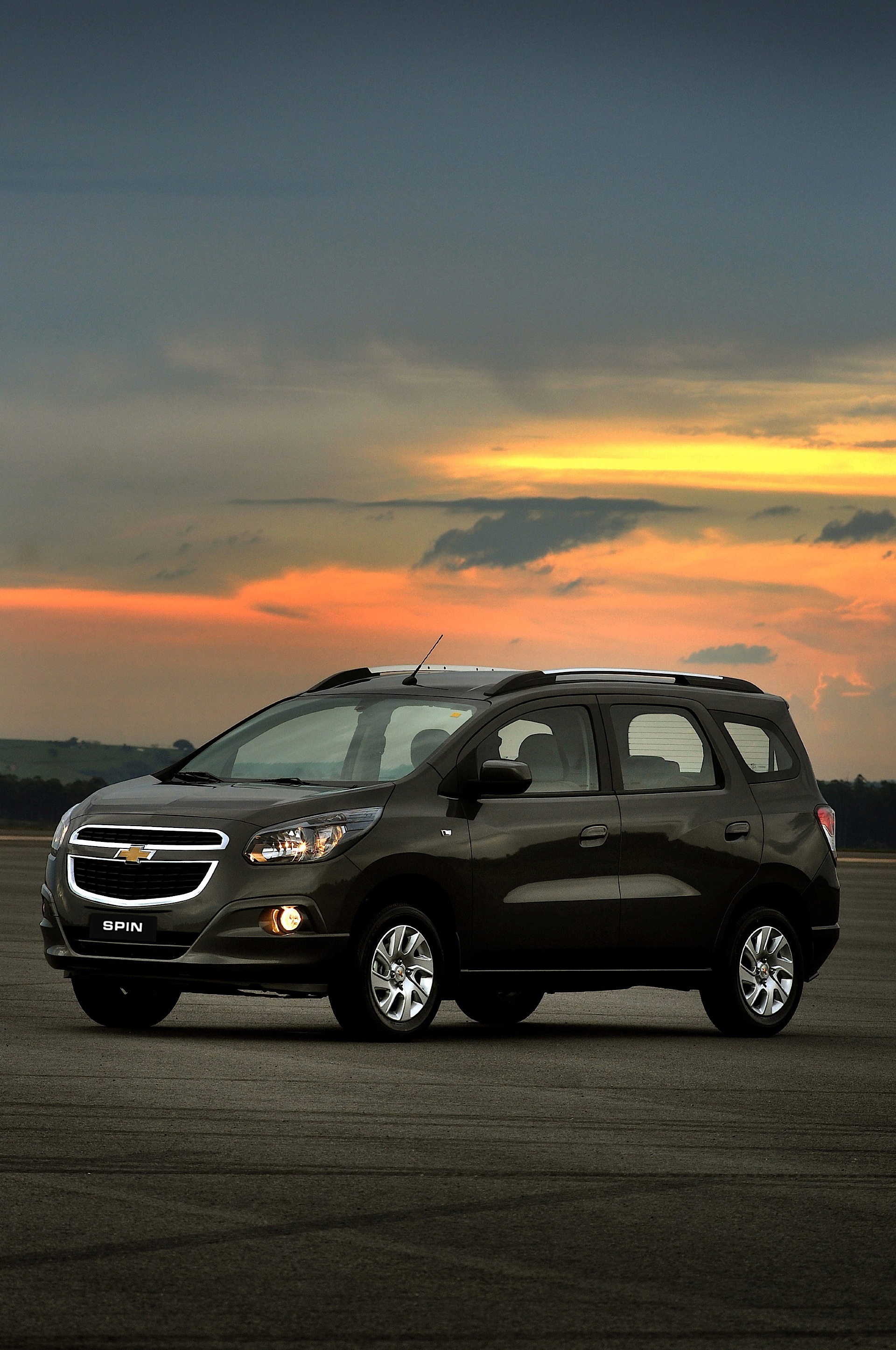 Chevrolet Spin photo 2