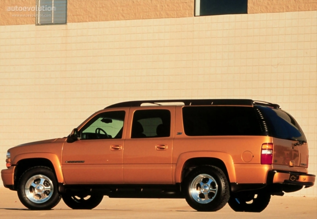 Chevrolet Suburban photo 8