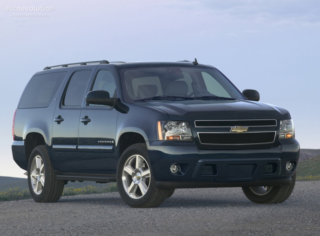 Chevrolet Suburban photo 3