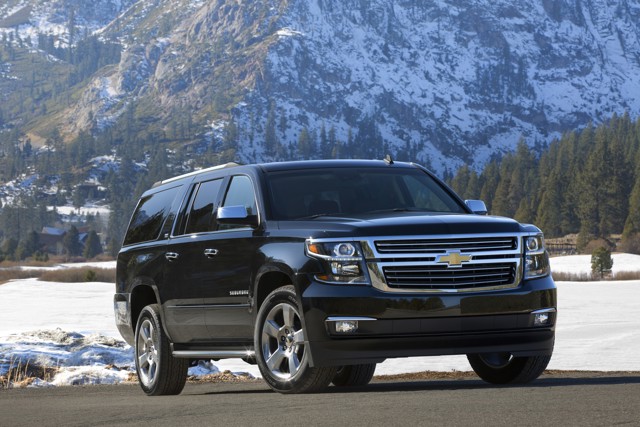 Chevrolet Suburban photo 4