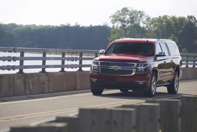 Chevrolet Suburban photo 10