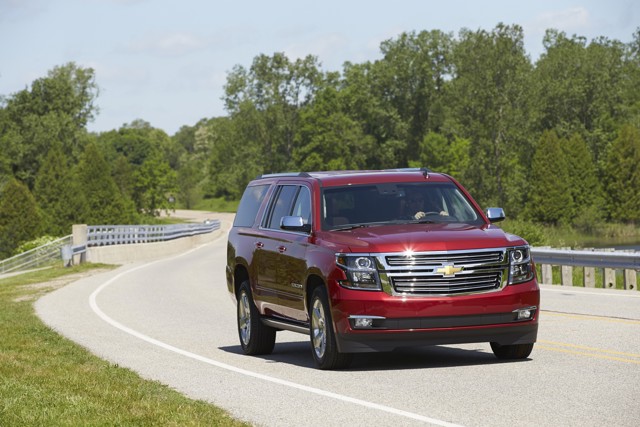 Chevrolet Suburban photo 13