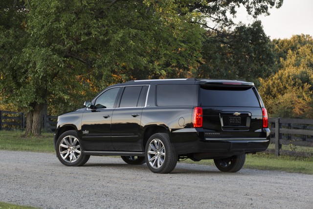 Chevrolet Suburban photo 22