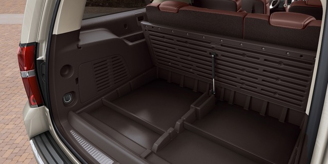Chevrolet Suburban photo 31