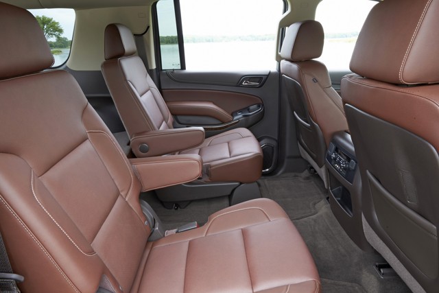 Chevrolet Suburban photo 34