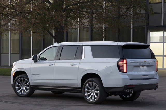 CHEVROLET Suburban