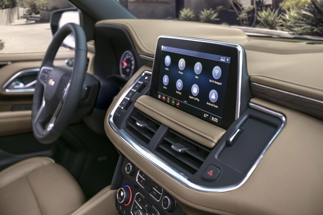 Chevrolet Suburban photo 16
