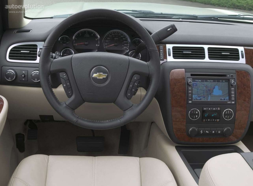 Chevrolet Tahoe photo 8