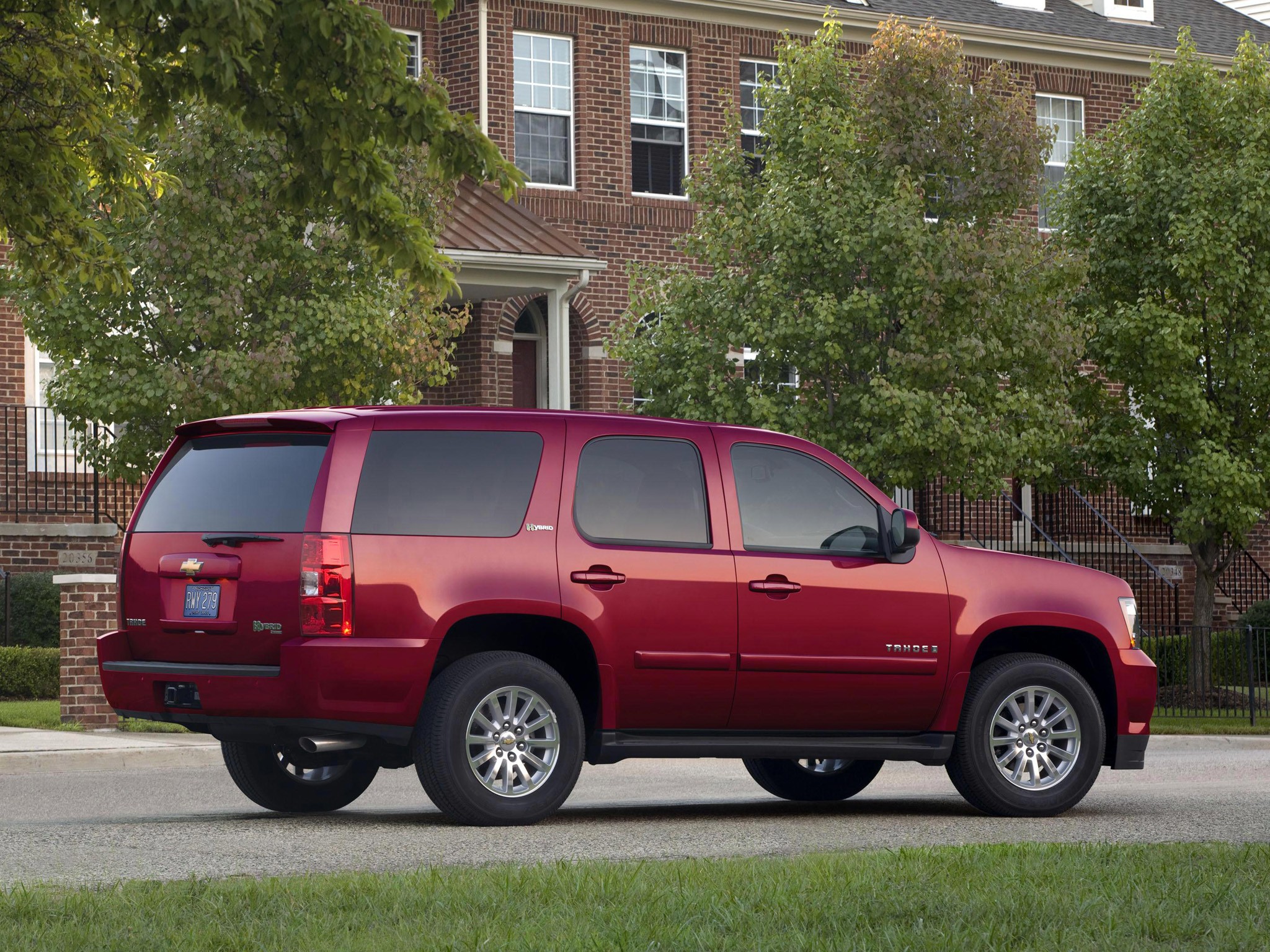 Chevrolet Tahoe photo 9
