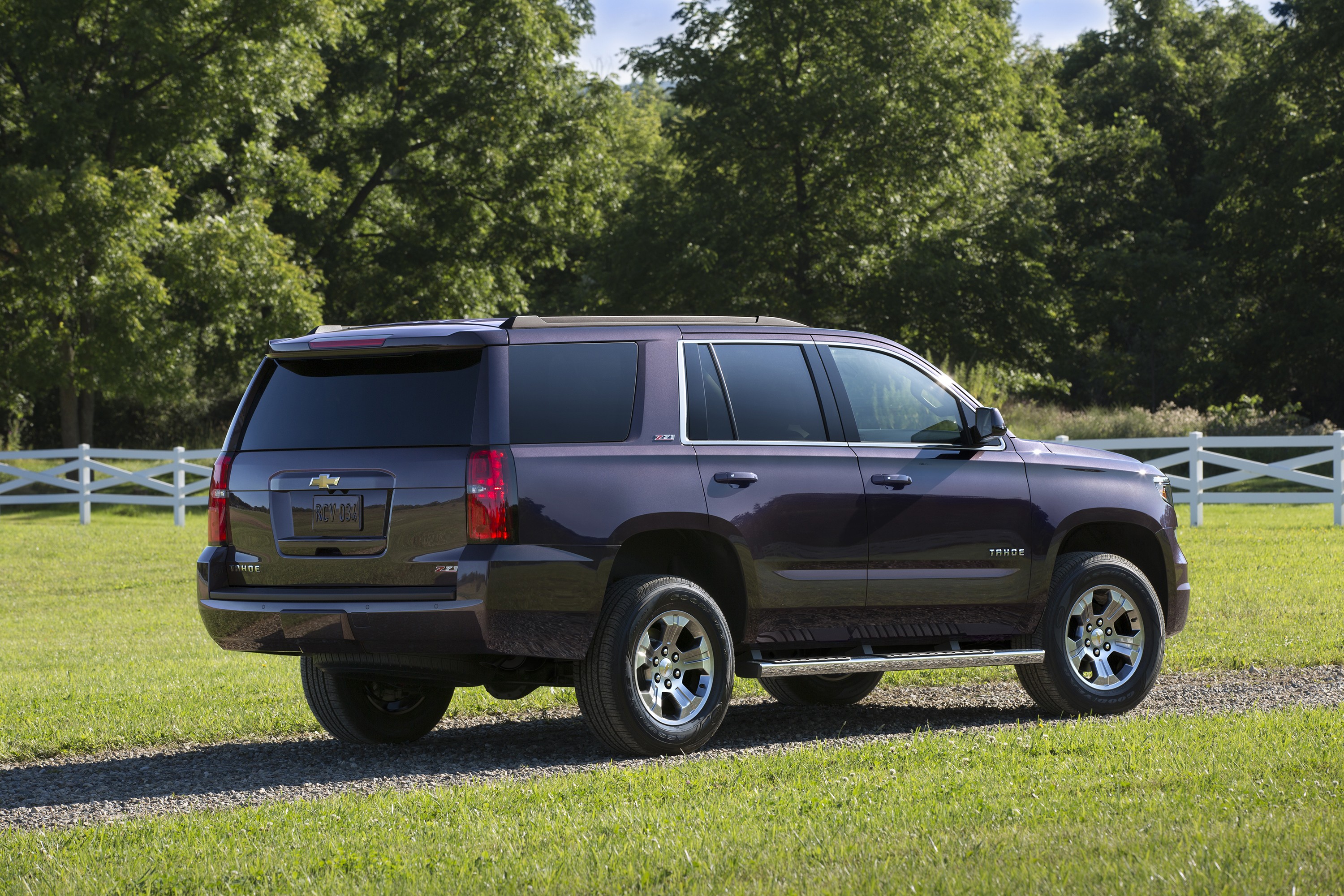 Chevrolet Tahoe photo 23