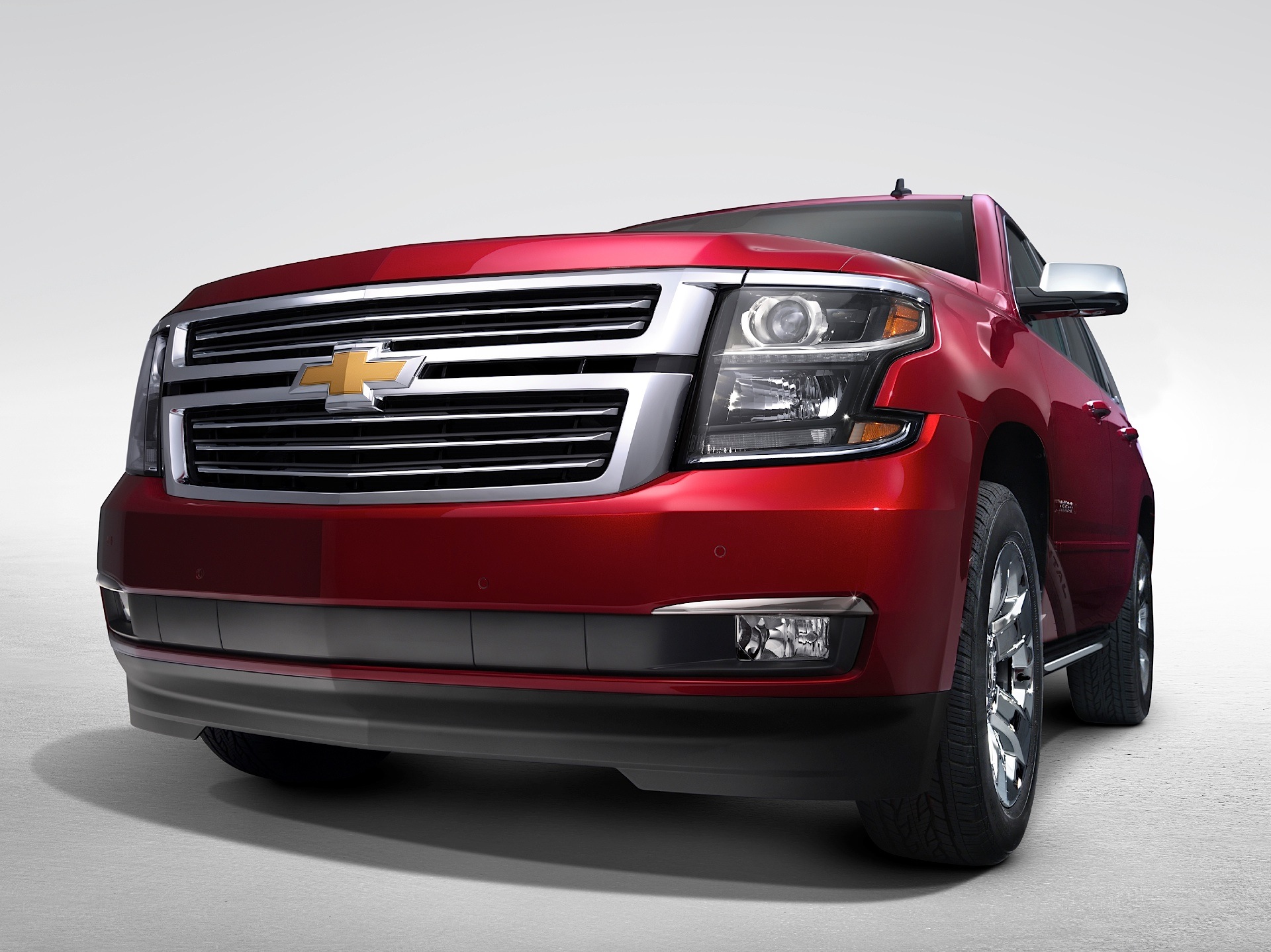 Chevrolet Tahoe photo 2