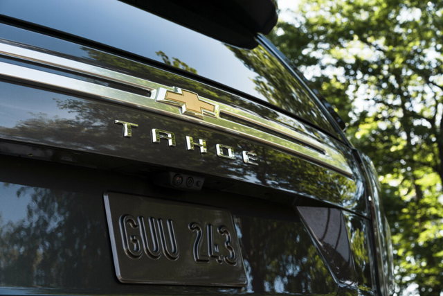 Chevrolet Tahoe photo 14