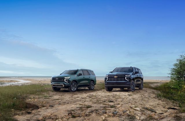 Chevrolet Tahoe photo 2