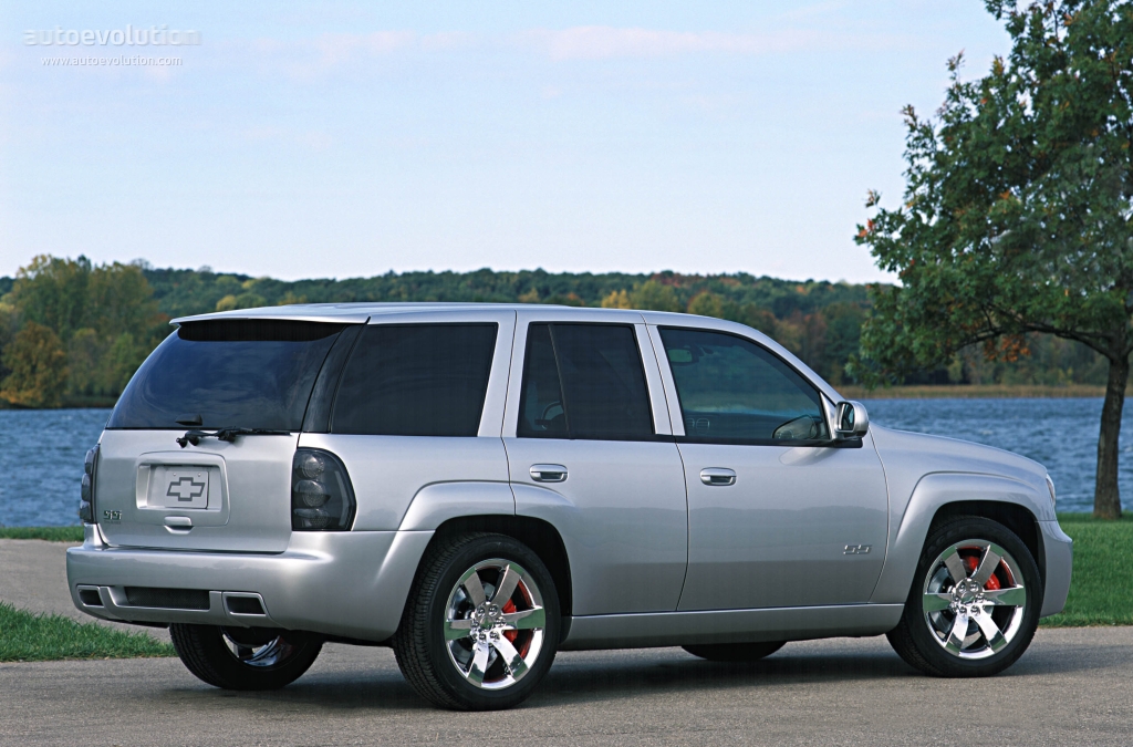 Chevrolet Trailblazer photo 2