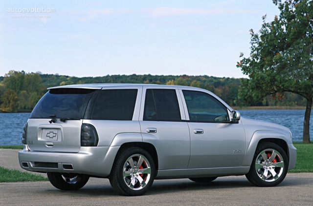 Chevrolet Trailblazer photo 2