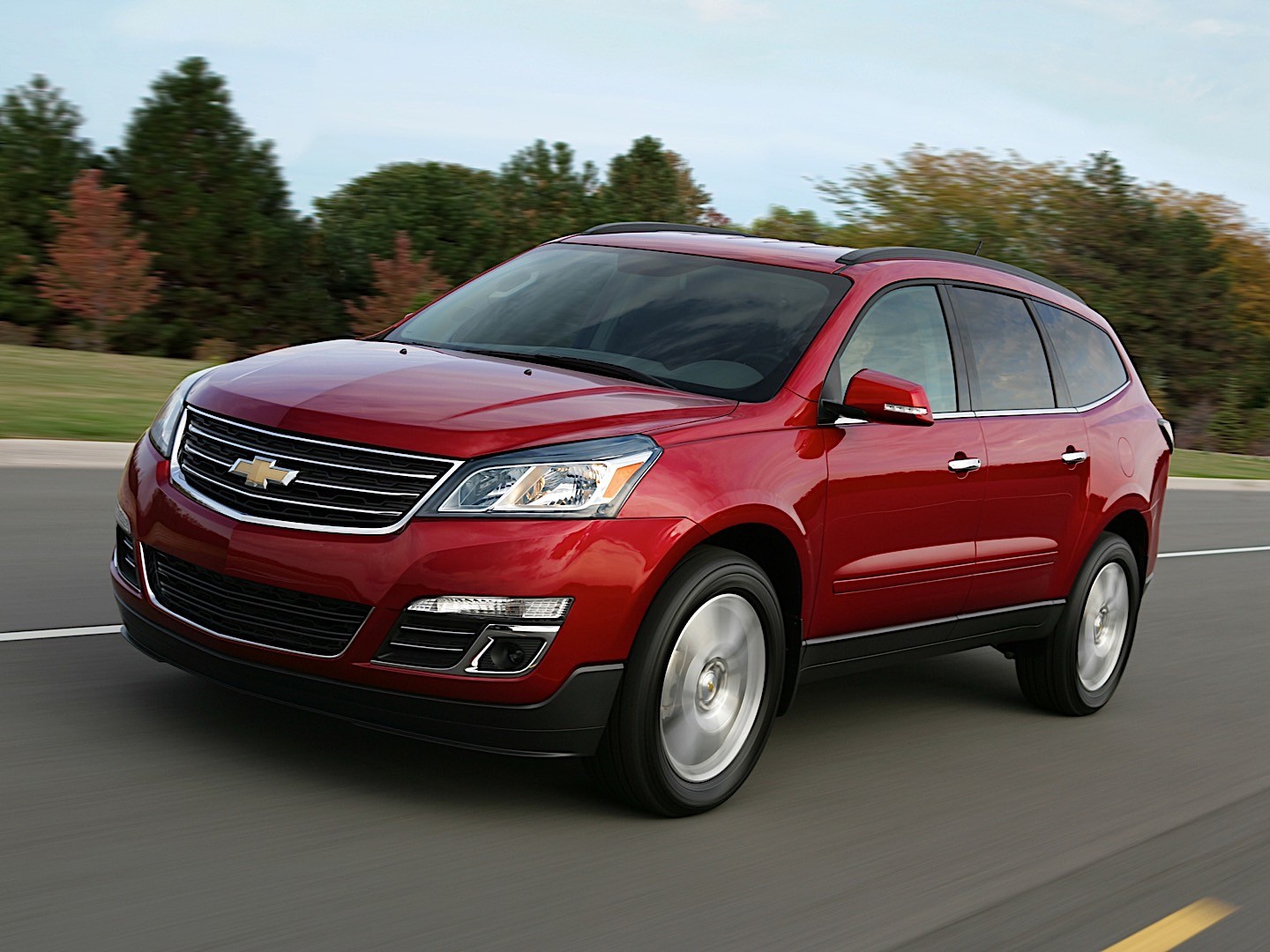 Chevrolet Traverse photo 2