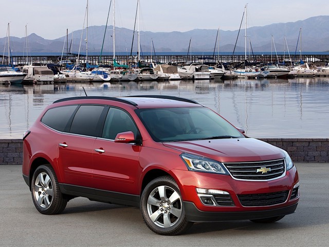 Chevrolet Traverse photo 3