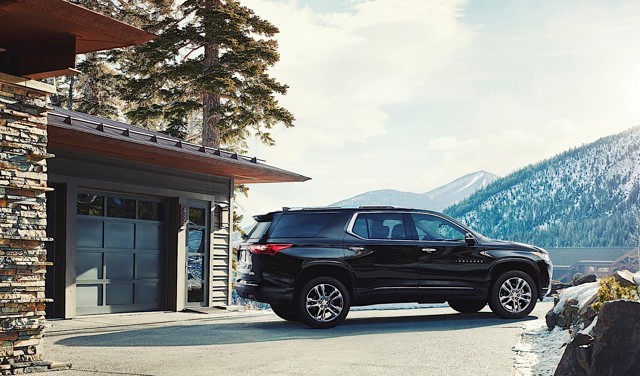Chevrolet Traverse photo 3