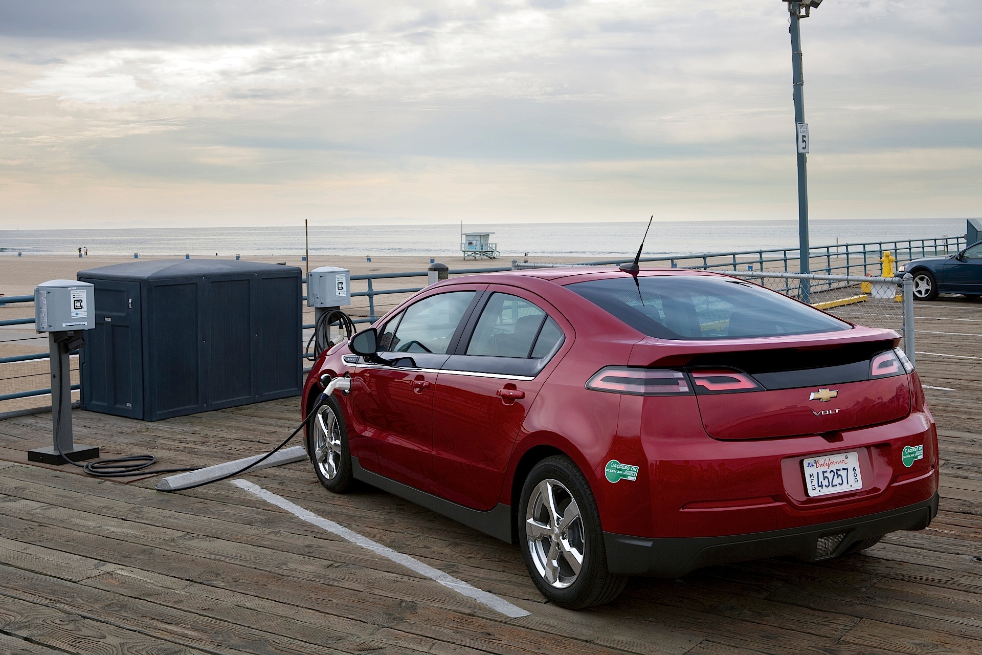 Chevrolet Volt photo 29