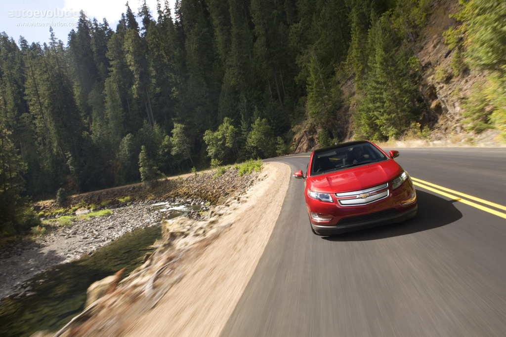 Chevrolet Volt photo 12