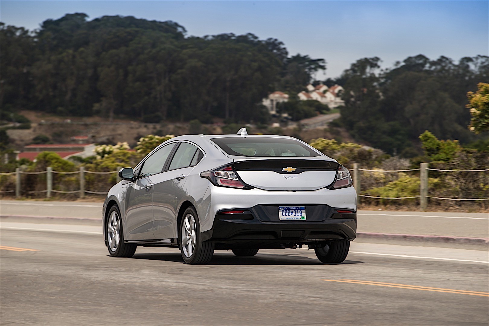 Chevrolet Volt photo 7
