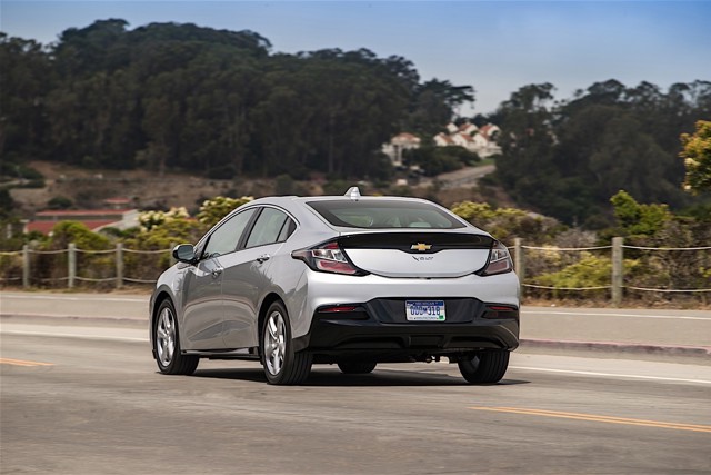 Chevrolet Volt photo 7