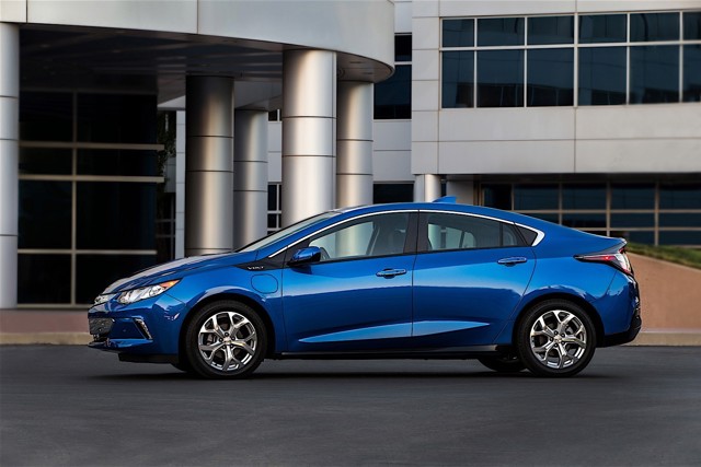 Chevrolet Volt photo 8