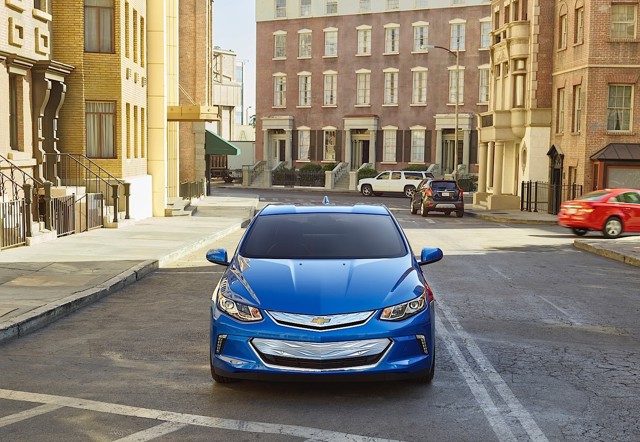 Chevrolet Volt photo 2