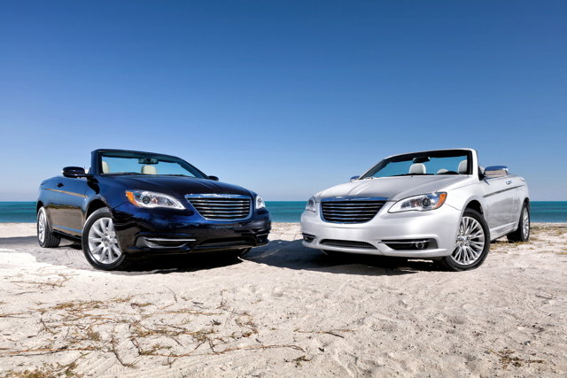 Chrysler 200 Convertible photo 9