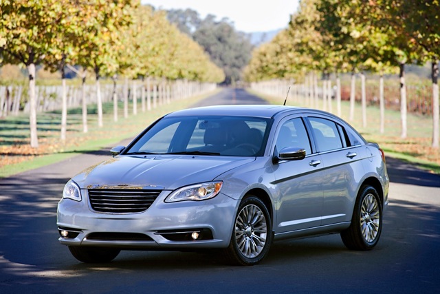 Chrysler 200 photo 22