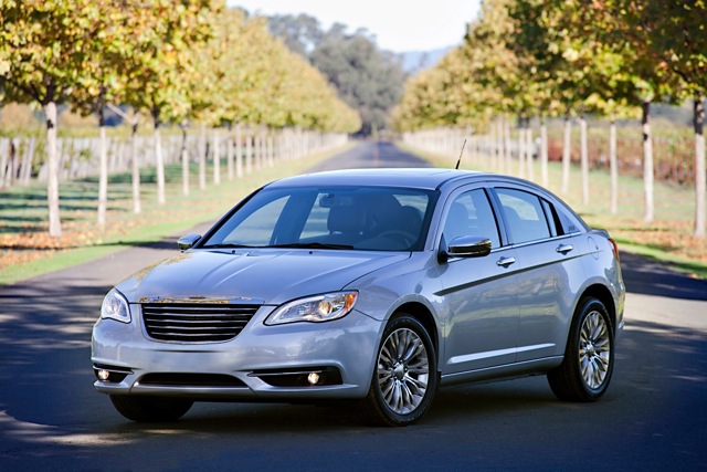 Chrysler 200 photo 30
